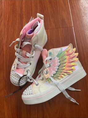 Skechers Kids Iridescent Wing High-Top Sneakers in Pink, Green, White